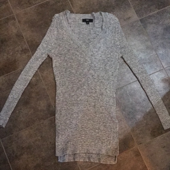 🖤🤍Mossimo gray sweater top🤍🖤 - Picture 5 of 6